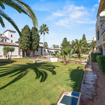 Large And Centrally Located In Puebla Lucia דירה