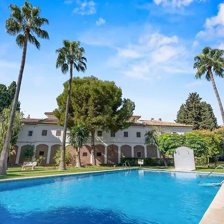 Апартаменти Large And Centrally Located In Puebla Lucia Фуенхірола